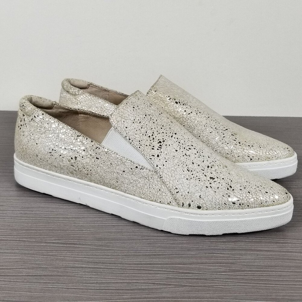 Pelle Moda Pointed Toe Slip-on Sneakers, Ivory Crackled Leather, Womens Size 7.5